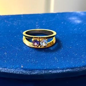 Mother’s Ring-aquamarine and amethyst on gold band